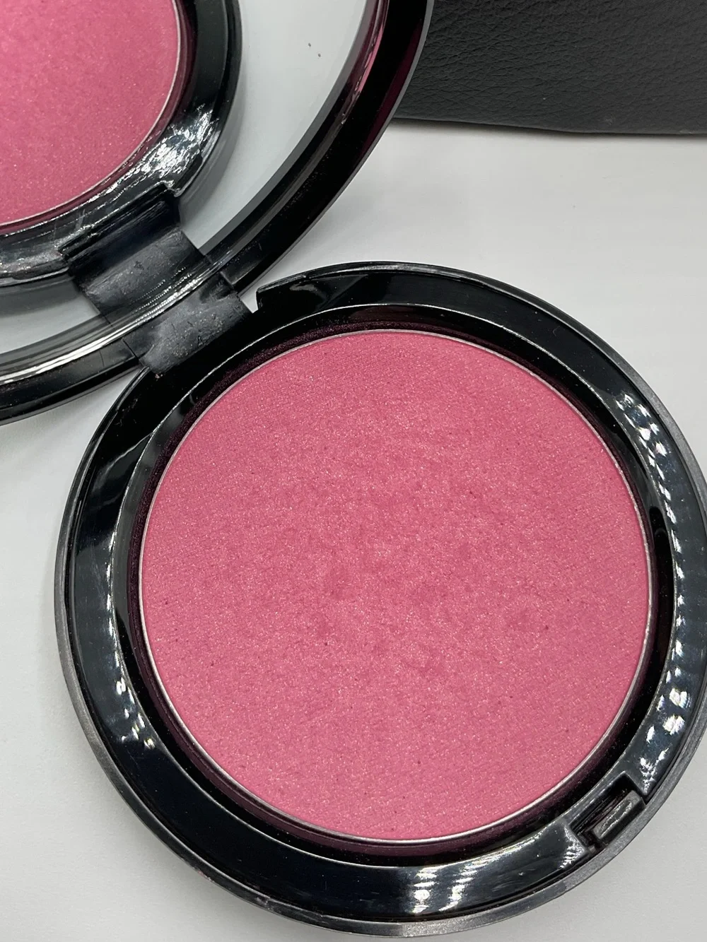 Bobbi Brown Illuminating Bronzing Powder 9 Pink Peony - LE & Discontinued